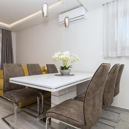 Villa Lovric Makarska Extérieur photo