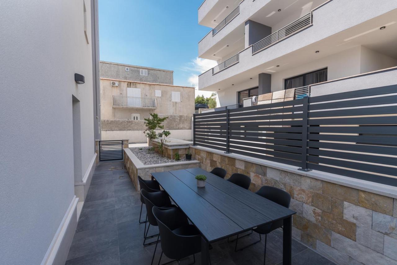 Lovric * Makarska
